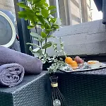 Bahnhofsromantik Trifft Luxus - Alter Bahnhof Von Appartement
