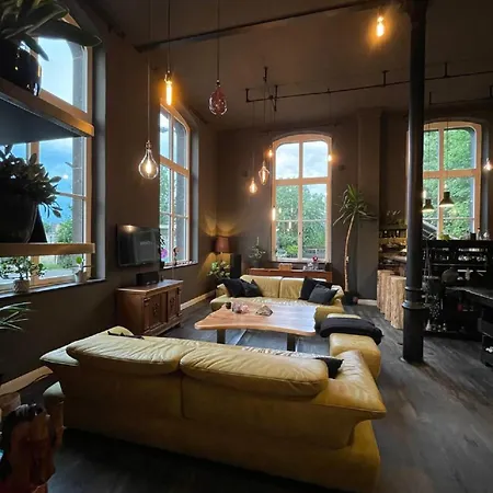 Apartment Bahnhofsromantik Trifft Luxus - Alter Bahnhof Von Kruft