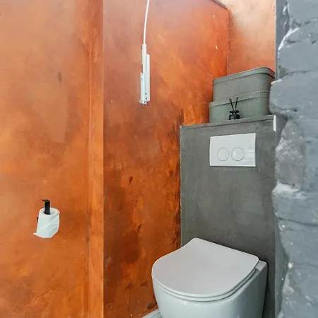 Bahnhofsromantik Trifft Luxus - Alter Bahnhof Von דירה