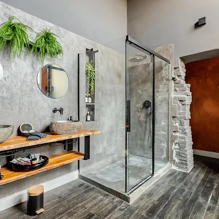 Bahnhofsromantik Trifft Luxus - Alter Bahnhof Von * Kruft