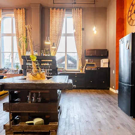 Bahnhofsromantik Trifft Luxus - Alter Bahnhof Von *