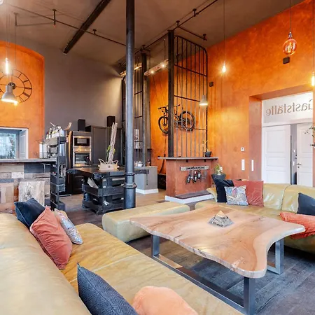 Bahnhofsromantik Trifft Luxus - Alter Bahnhof Von Apartment *