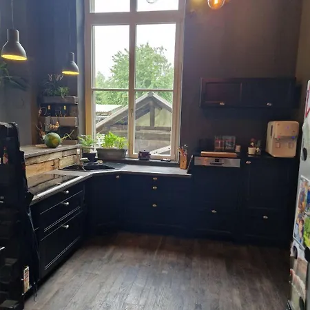 Apartment Bahnhofsromantik Trifft Luxus - Alter Bahnhof Von Kruft