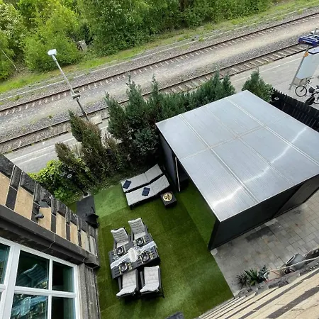 Bahnhofsromantik Trifft Luxus - Alter Bahnhof Von Apartman