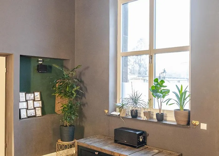 Bahnhofsromantik Trifft Luxus - Alter Bahnhof Von