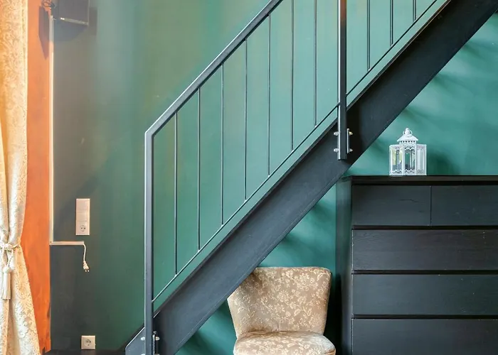 Bahnhofsromantik Trifft Luxus - Alter Bahnhof Von Kruft