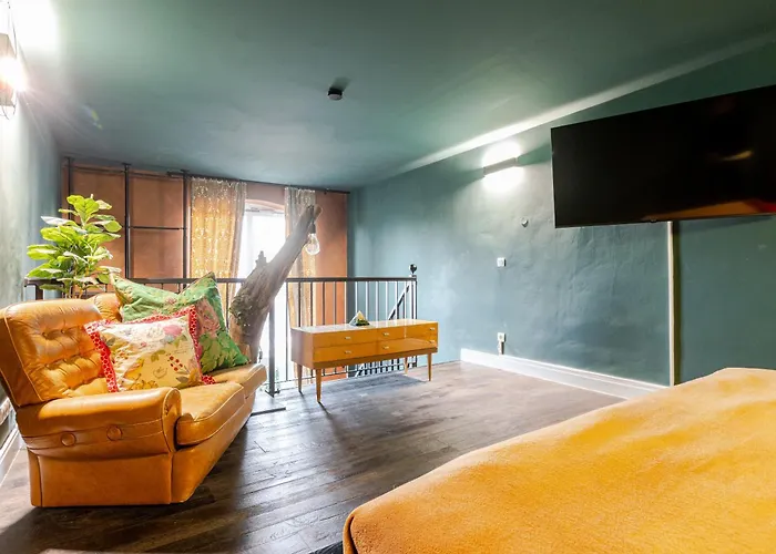 Bahnhofsromantik Trifft Luxus - Alter Bahnhof Von