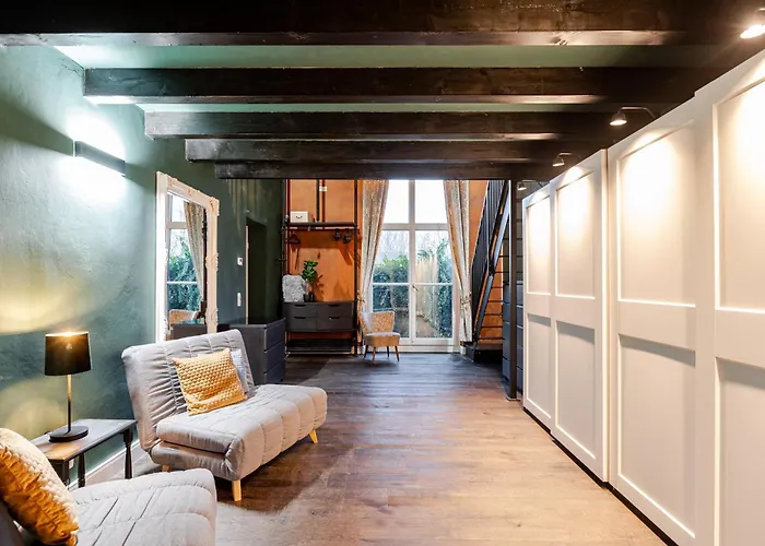 Bahnhofsromantik Trifft Luxus - Alter Bahnhof Von דירה Kruft