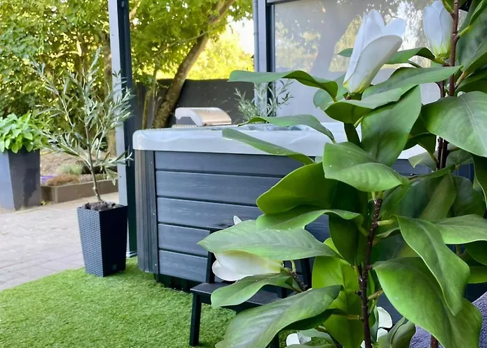 Bahnhofsromantik Trifft Luxus - Alter Bahnhof Von *